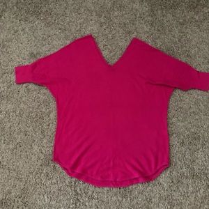 3/4 sleeve, v neck